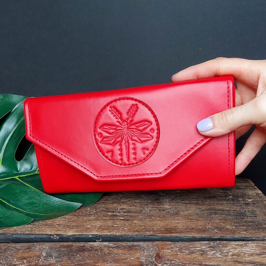 Sarkans lielais sieviešu maks ar spārīti