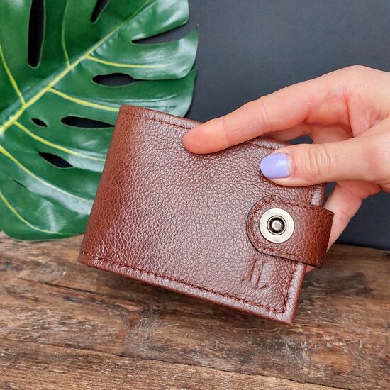 Klasisks vīriešu maks ar mazo logo