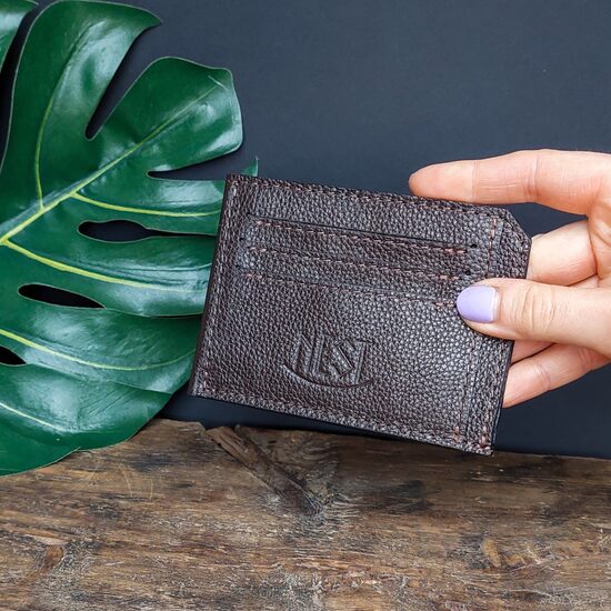 Brūns karšu maciņš 