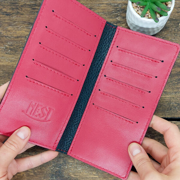 Sarkans garais vīriešu maks